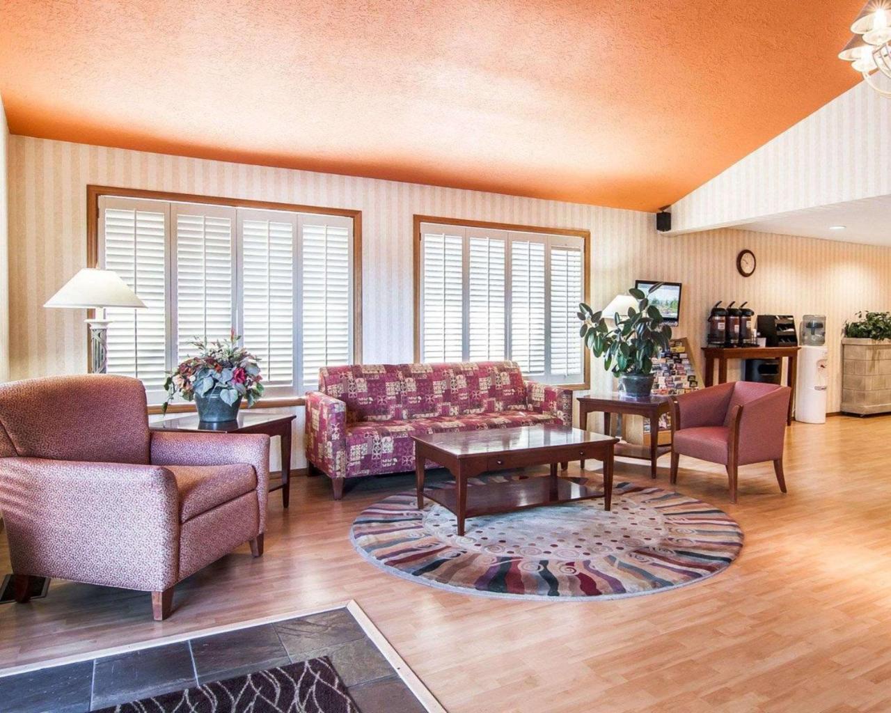 Comfort Inn Conference Center Hillsboro Dış mekan fotoğraf