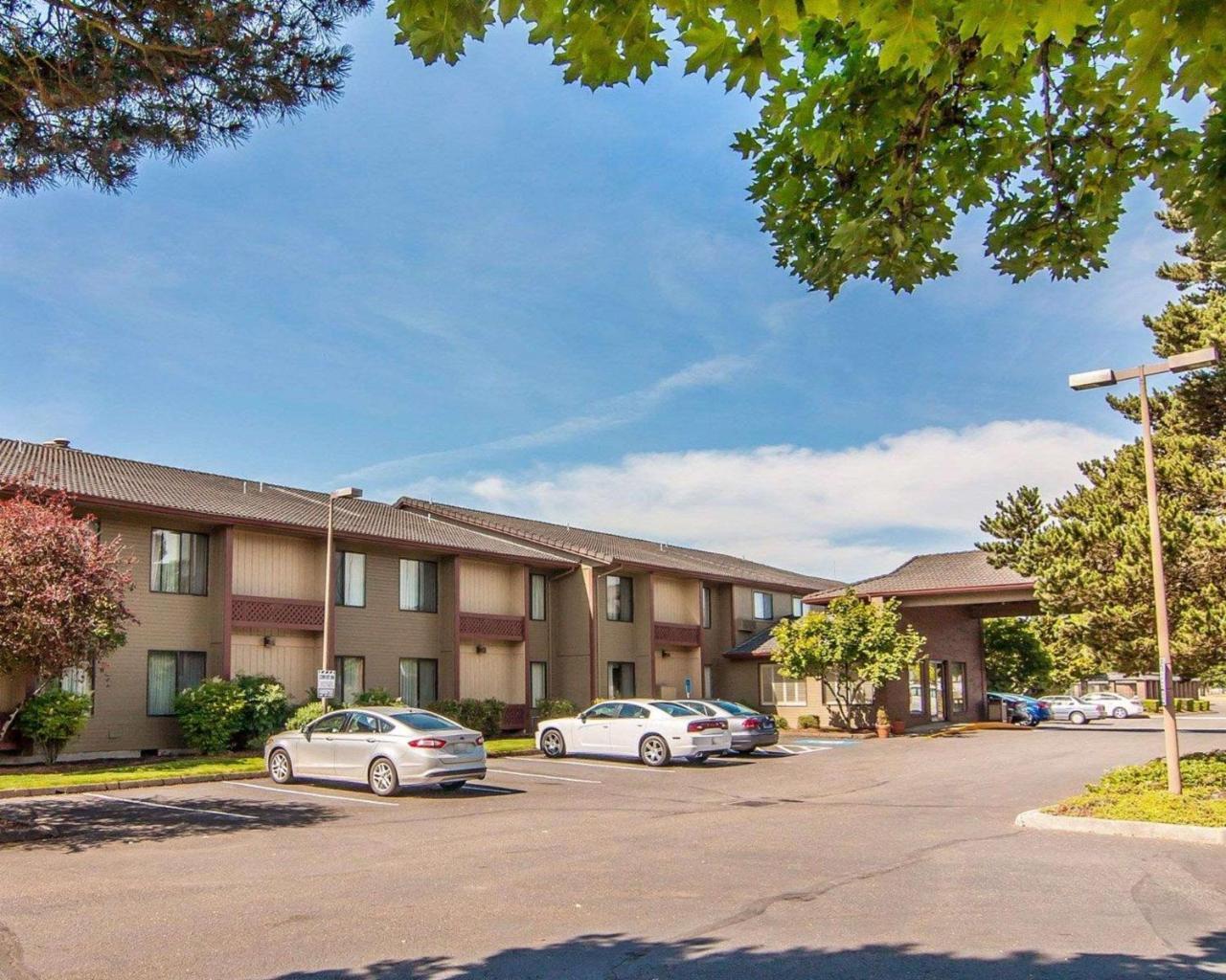 Comfort Inn Conference Center Hillsboro Dış mekan fotoğraf